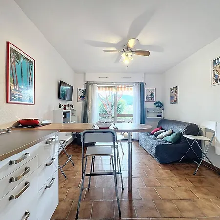 Lägenhet Type 2 A Saint-cyr-sur-mer Avec Terrasse Et Parking, Ideal Pour 4 Personnes - Fr-1-770-63 Les Lecques