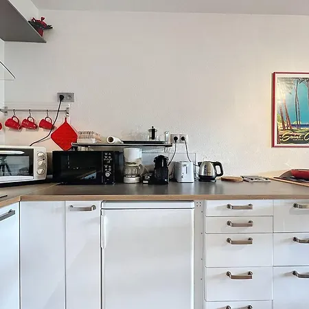 Type 2 A Saint-cyr-sur-mer Avec Terrasse Et Parking, Ideal Pour 4 Personnes - Fr-1-770-63 *