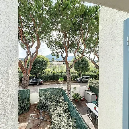 Lägenhet Type 2 A Saint-cyr-sur-mer Avec Terrasse Et Parking, Ideal Pour 4 Personnes - Fr-1-770-63
