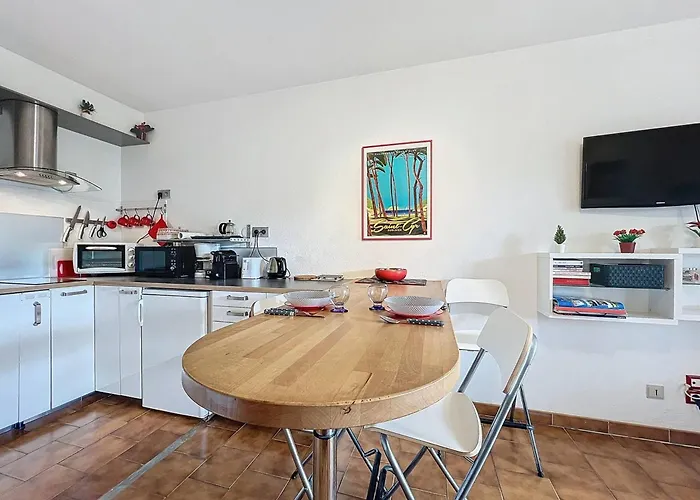 Type 2 A Saint-cyr-sur-mer Avec Terrasse Et Parking, Ideal Pour 4 Personnes - Fr-1-770-63 Apartament Saint-Cyr-sur-Mer