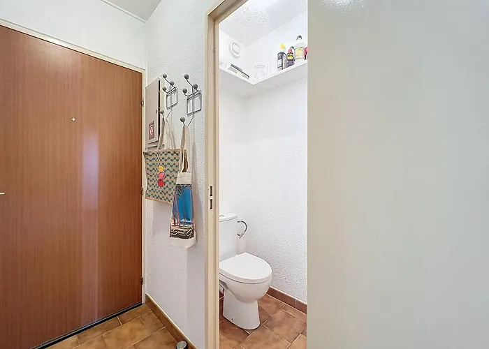 Type 2 A Saint-cyr-sur-mer Avec Terrasse Et Parking, Ideal Pour 4 Personnes - Fr-1-770-63 Apartament
