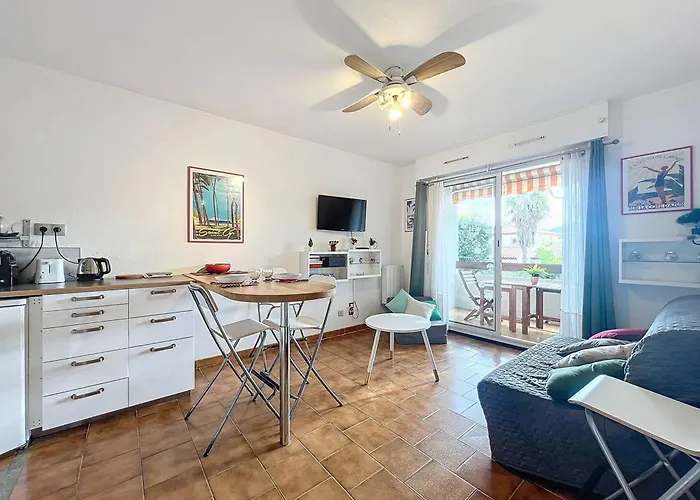 Type 2 A Saint-cyr-sur-mer Avec Terrasse Et Parking, Ideal Pour 4 Personnes - Fr-1-770-63